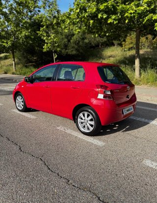 Toyota Yaris 2011