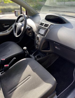 Toyota Yaris 2011
