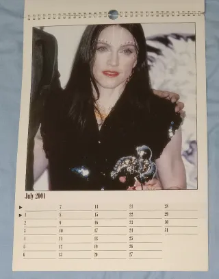 Calendario Madonna 2001