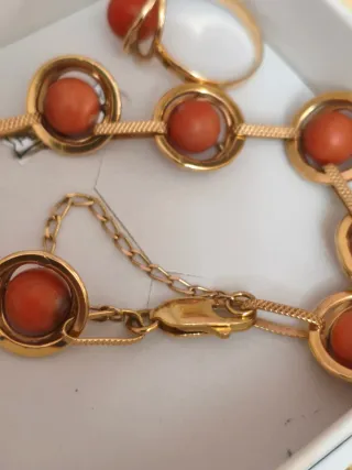 Pulsera y Anillo Oro Coral 18 k