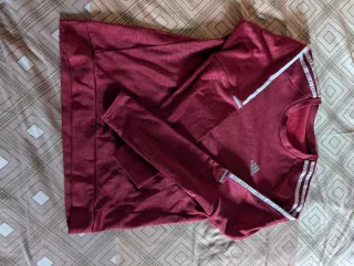 Sudadera Adidas burdeos