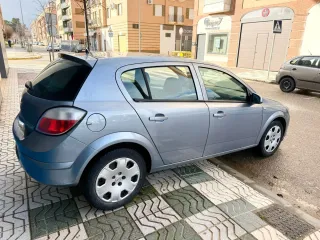Opel Astra 2007