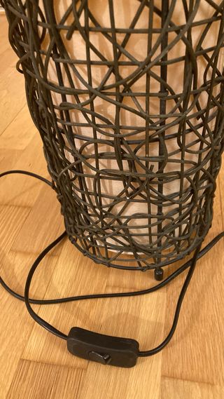 Lámpara de pie vintage mimbre marrón