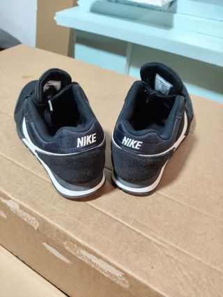 Zapatillas Nike MD Runner 2 Talla 41