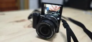 Sony a5000 + Objetivo 16-50mm