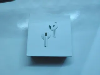 Apple AirPods 4 ANC