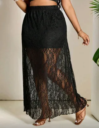 Falda larga de encaje negro