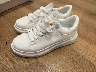 Sneakers bianche Alexander McQueen