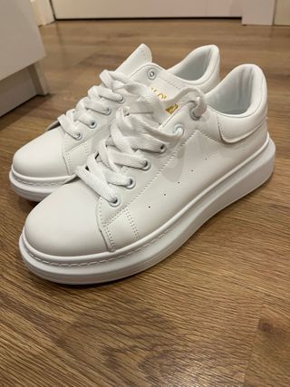Sneakers bianche Alexander McQueen