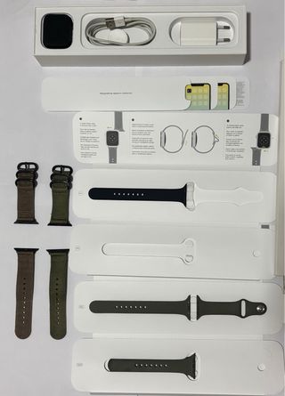 Apple Watch S5 44mm GPS + Accesorios