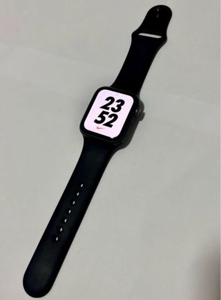 Apple Watch S5 44mm GPS + Accesorios