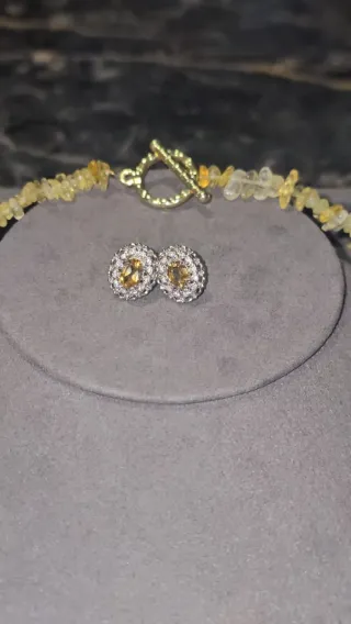 Conjunto collar y pendientes