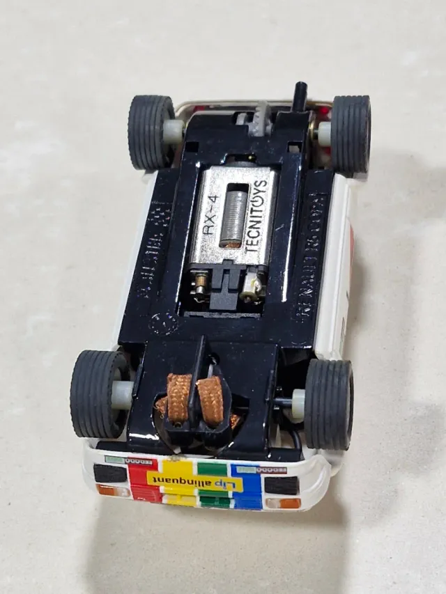 Scalextric Renault 5 Turbo Rally