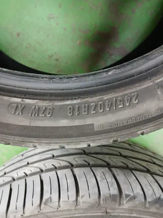 Neumático 245/40Z R18
