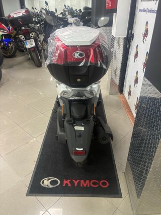 Kymco People 125 cc Scooter NUEVA
