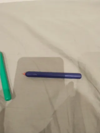 Punzones verdes y morados