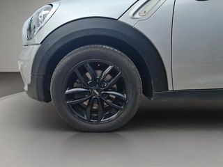 MINI MINI Clubman Cooper D 82 kW (111 CV)