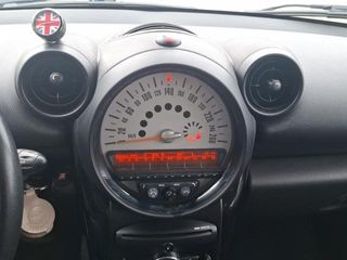 MINI MINI Clubman Cooper D 82 kW (111 CV)