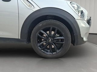 MINI MINI Countryman Cooper D 82 kW (111 CV)