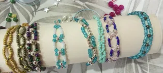 Pulseras de bisutería hechas a mano