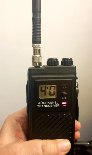 Walkie Midland 27Mhz 40ch AM/FM 2 y 5w escaner