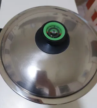 Pentola AMC con coperchio Secuquick e Visiotherm