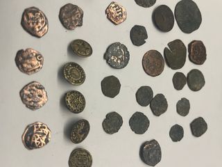 Lote monedas y botones maravedíes S.XVII