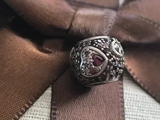 Charm Pandora Corazones San Valentín