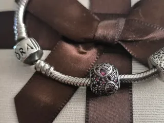 Charm Pandora Corazones San Valentín