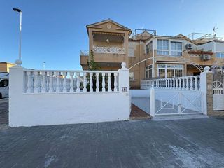 Casa en venta en Nueva Torrevieja - Aguas Nuevas en Torrevieja