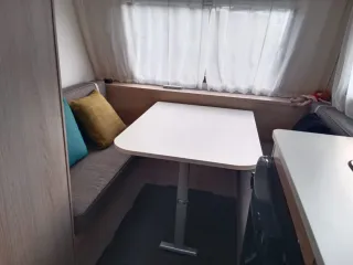 Caravana Adrià 750 kg