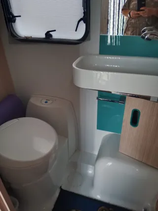 Caravana Adrià 750 kg