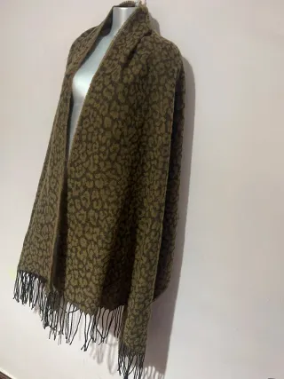 Bufanda con estampado de leopardo