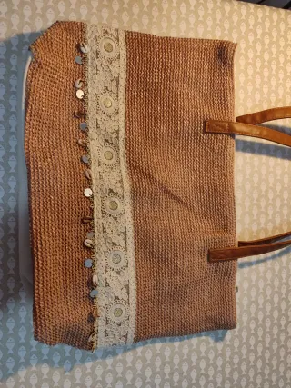 Bolso de playa conchas y encaje