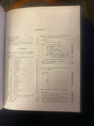 Biografos y panegiristas latinos aguilar 1969