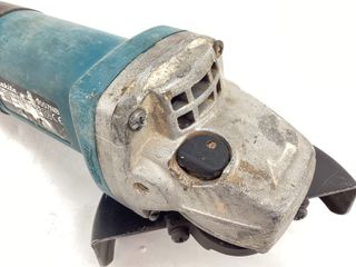 radial makita 9557nb