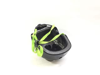 casco sin marca negro