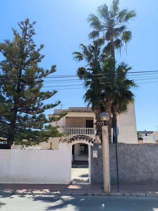 Chalet en venta en Dehesa de Campoamor - La Regia - Aguamarina en Orihuela