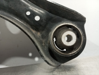 BRAZO SUSPENSION INFERIOR DELANTERO DERECHO SEAT