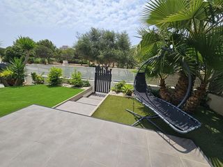 Chalet en venta en Cabo Roig - La Zenia en Orihuela