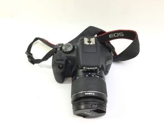 camara digital evil canon eos 2000d