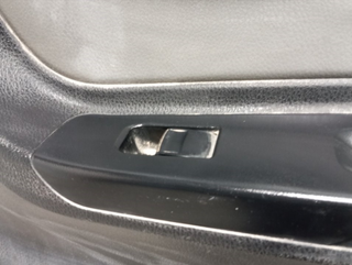 PUERTA TRASERA DERECHA TOYOTA YARIS (P13) 1KR S /