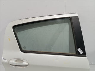 PUERTA TRASERA DERECHA TOYOTA YARIS (P13) 1KR S /