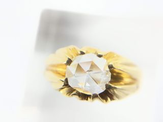 anillo oro 18k con piedra con diamante