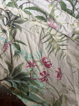 Manta 1,90/1,35 cm con funda multicolor