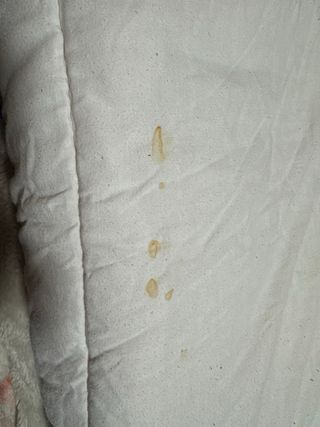 Manta 1,90/1,35 cm con funda multicolor