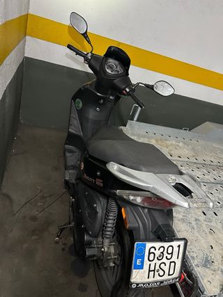 KYMCO Agility City 125cc Scooter