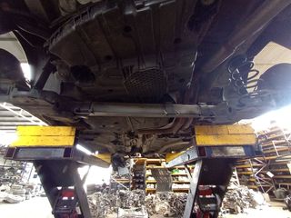 EJE TRASERO PEUGEOT 208