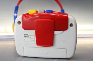 02. Walkman Kids Way. Reproductor portátil de casetes con cascos.