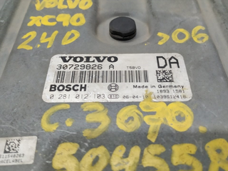 CENTRALITA MOTOR UCE VOLVO XC90 D5244T4 30729826A